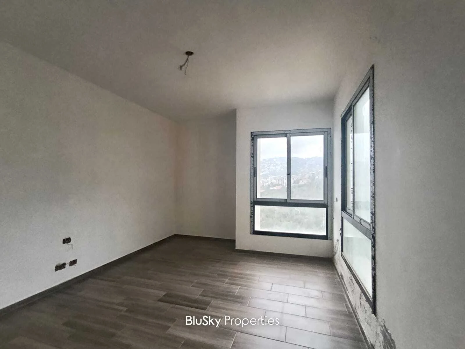 Duplex 494m² for Sale in Sahel Alma — الصورة 2