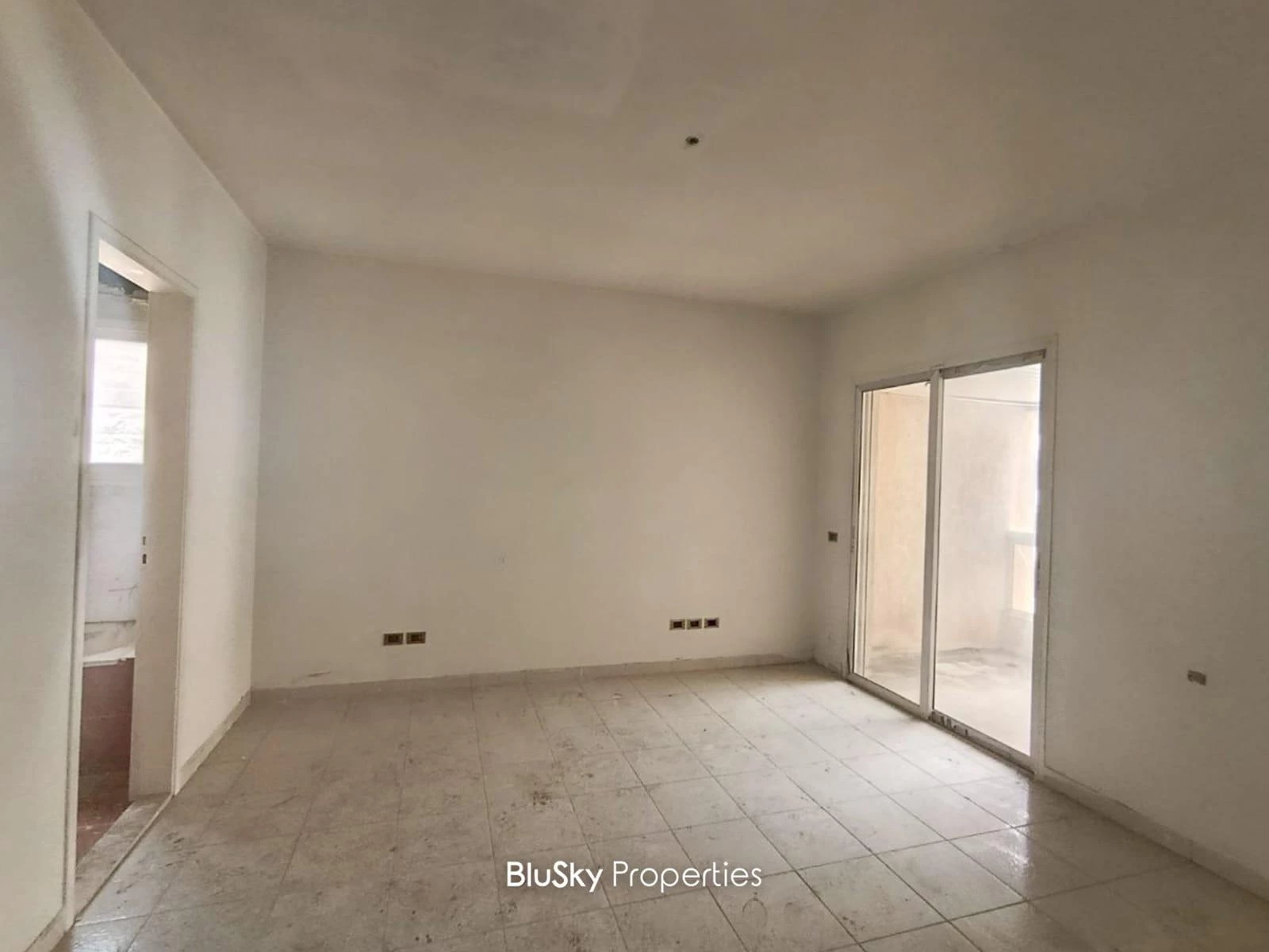 Triplex 720m² Balcony for Sale in Sahel Alma — الصورة 2