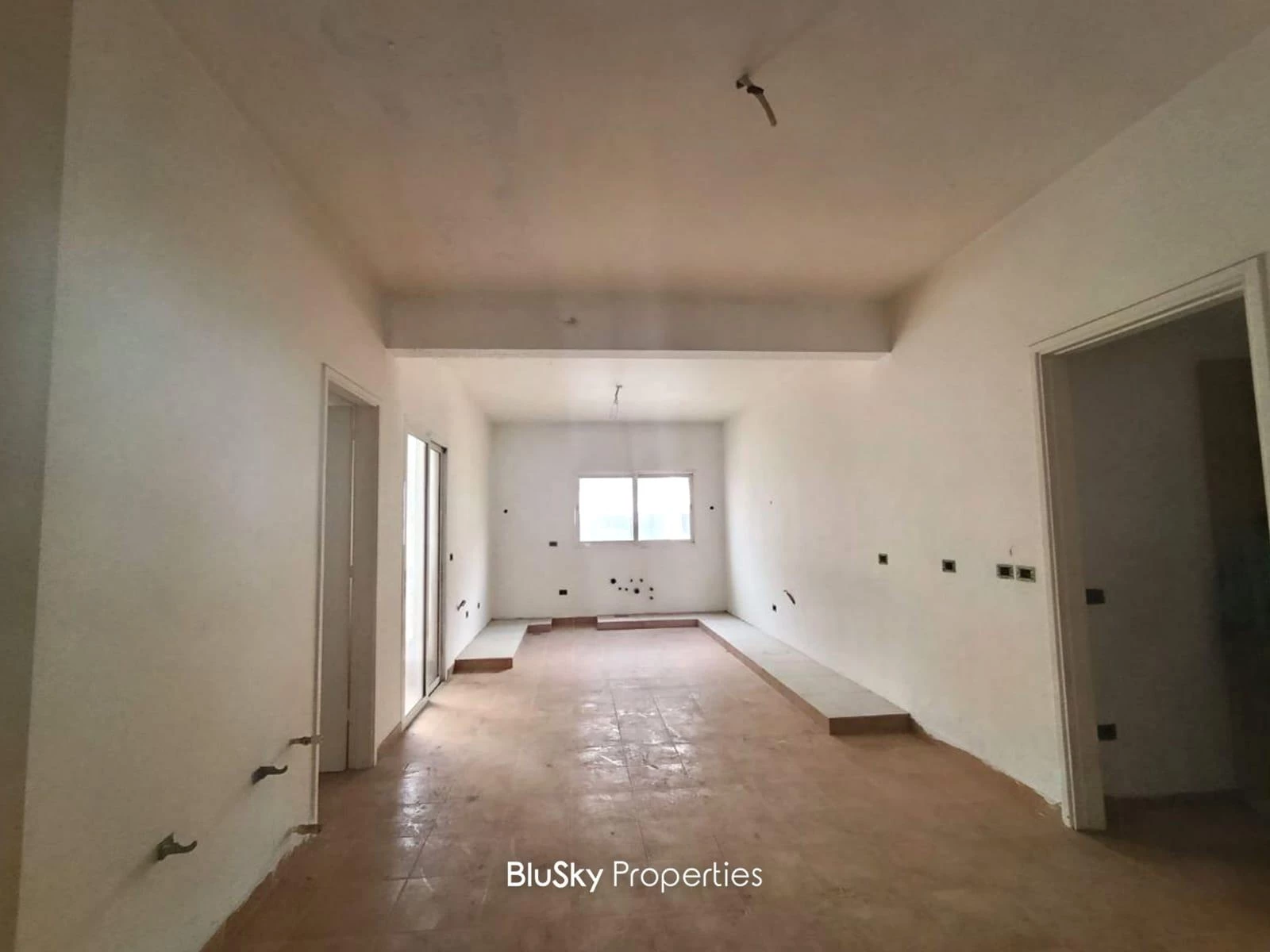 Triplex 720m² Balcony for Sale in Sahel Alma — الصورة 4