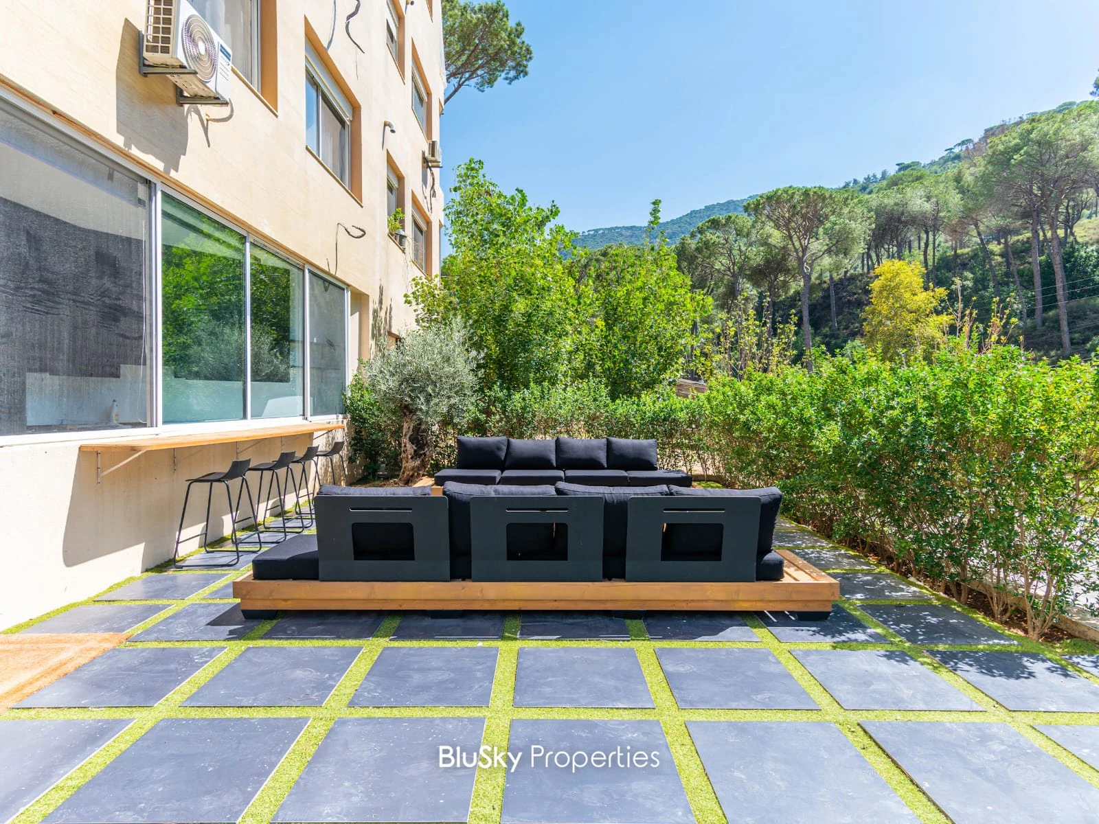 Apartment 75m² with Garden for Sale in Salima — photo 2
