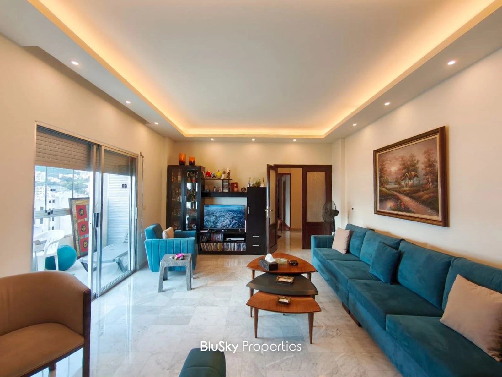Apartment 200m² with Balcony for Sale in Sarba