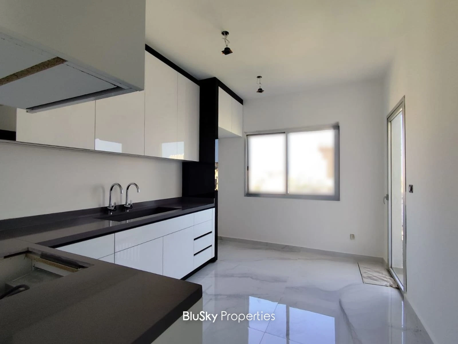 Apartment 230m² with Sea View for Rent in Sarba — الصورة 4