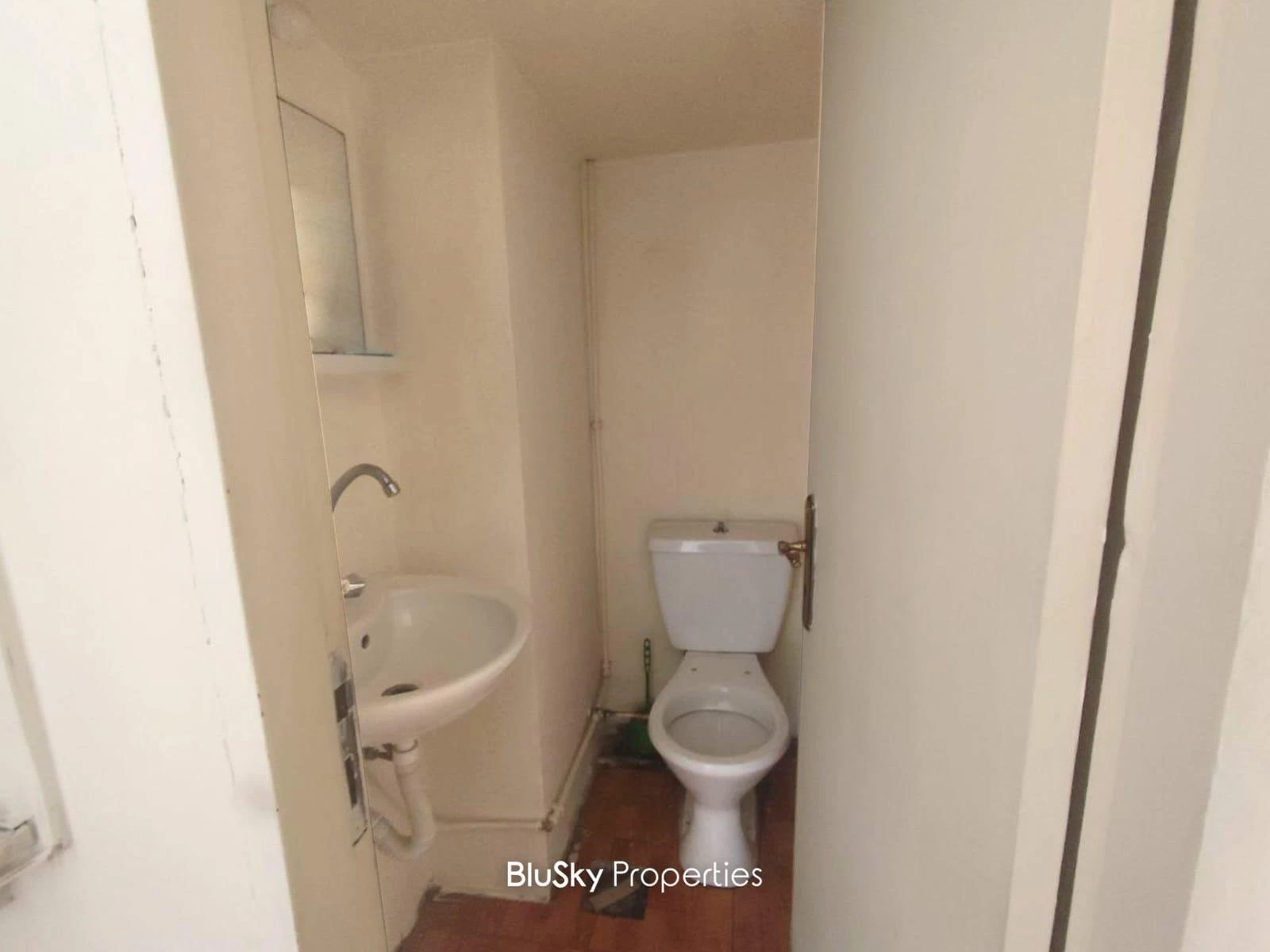 Shop 50m² for Rent in Sarba — الصورة 2