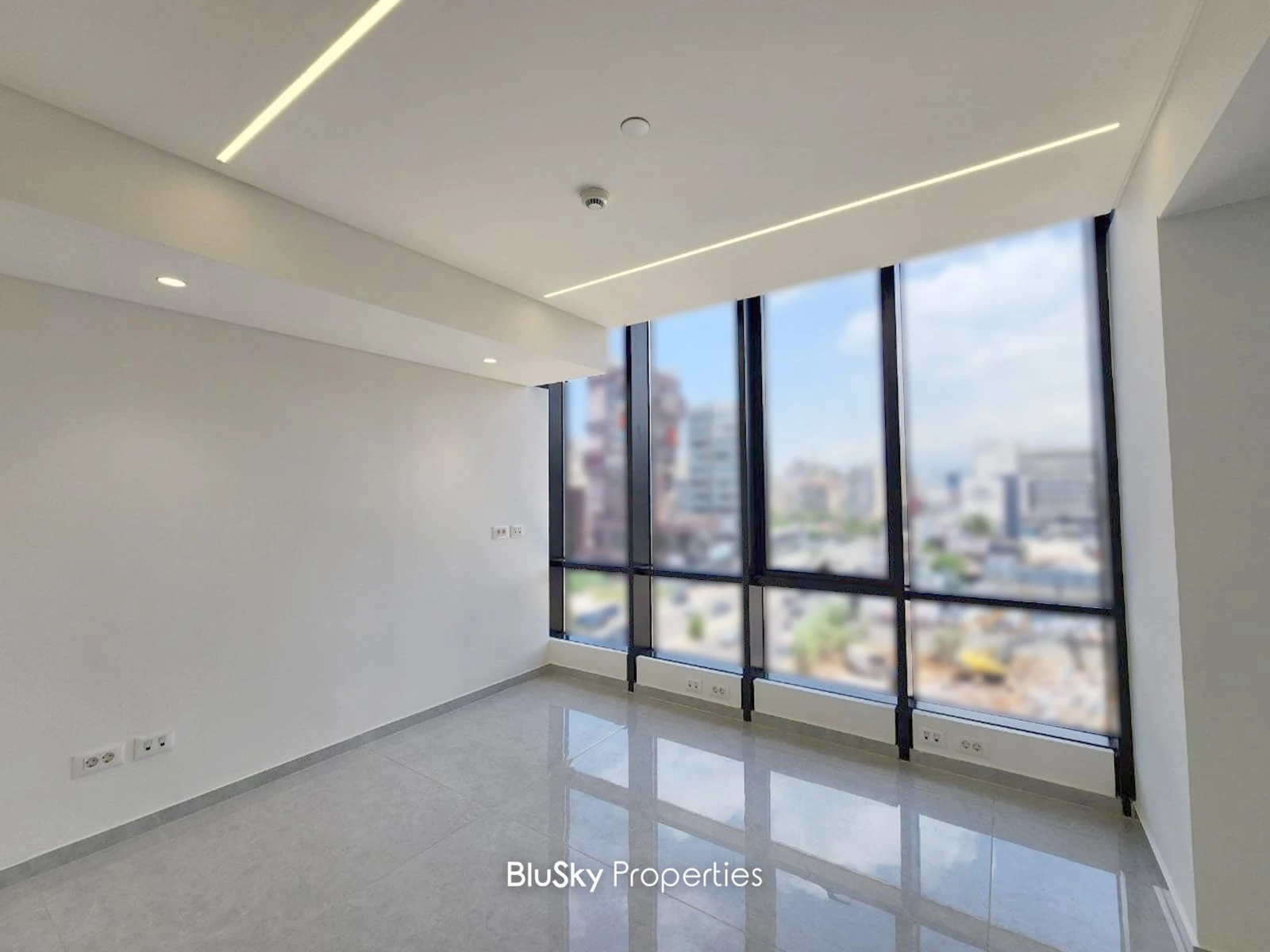 Office 250m² for Rent in Sad El Bauchrieh — photo 4