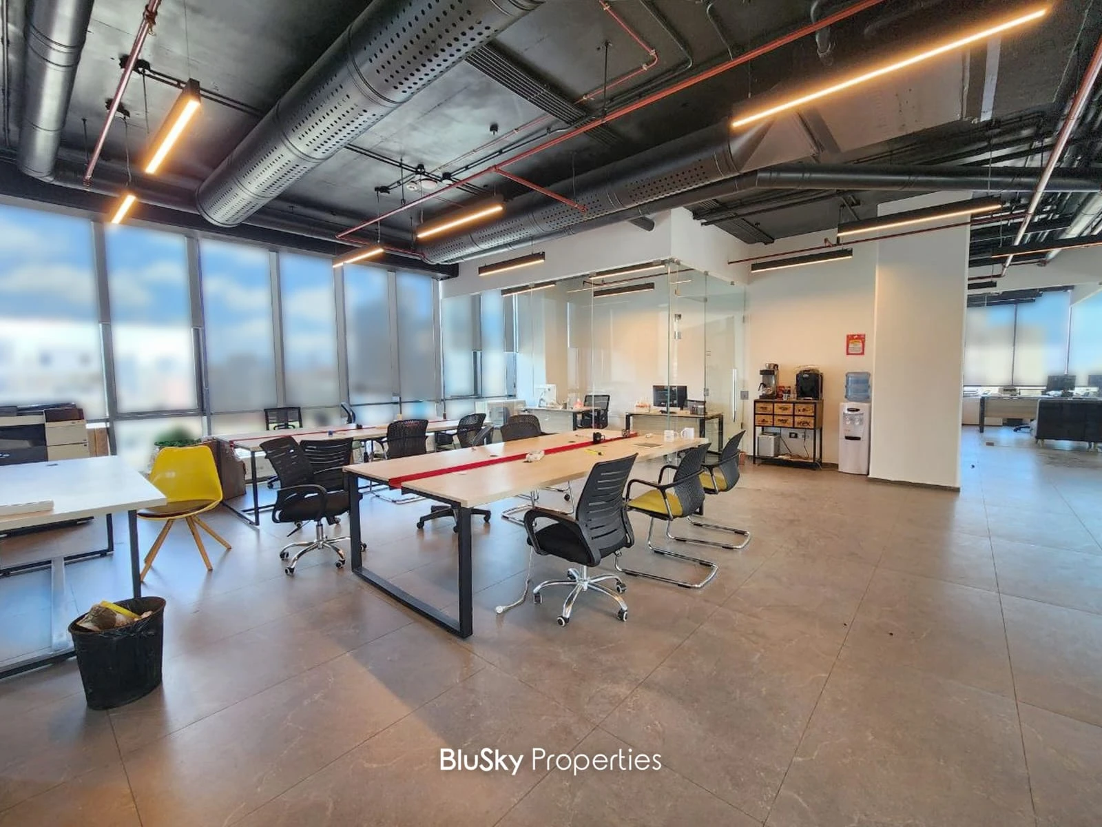 Office 275m² for Rent in Sad El Bauchrieh