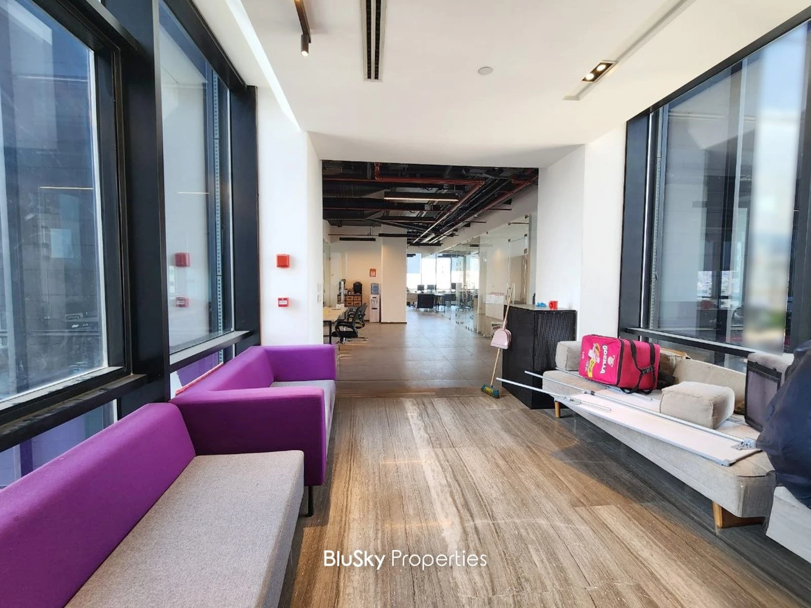 Office 275m² for Rent in Sad El Bauchrieh — photo 3