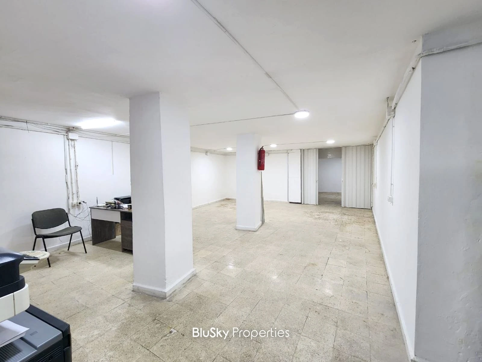 Warehouse 100m² for Rent in Sin El Fil — photo 2