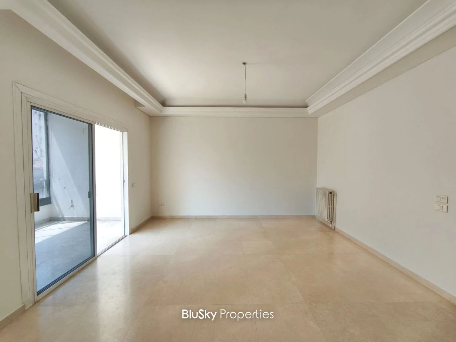 Apartment 200m² with Balcony for Sale in Sin El Fil — الصورة 3