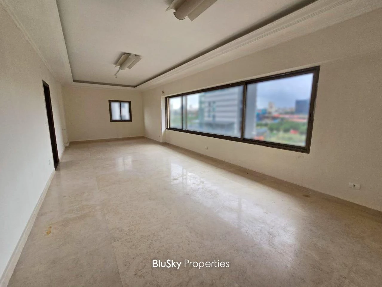 Apartment 230m² 4 Beds for Sale in Sin El Fil