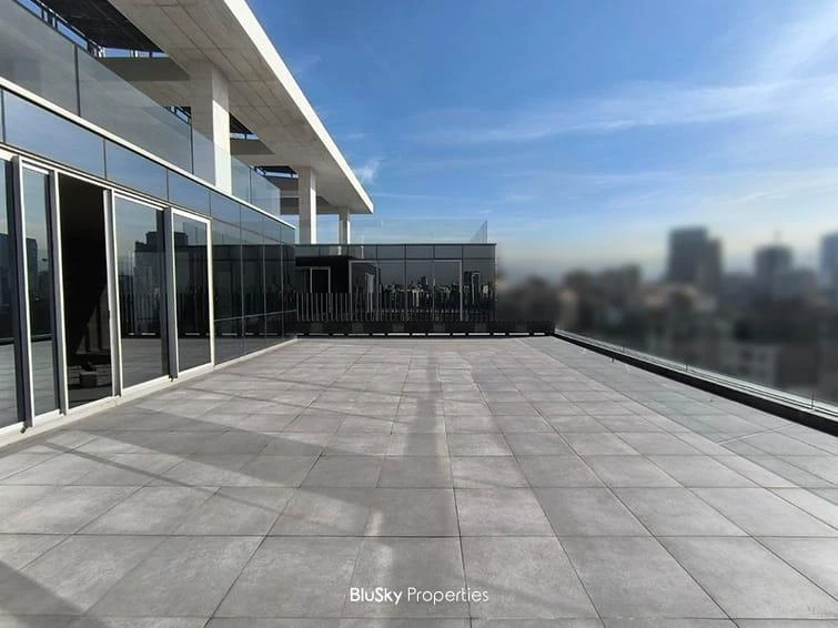 Office 240m² Terrace for Rent in Sin El Fil — photo 3