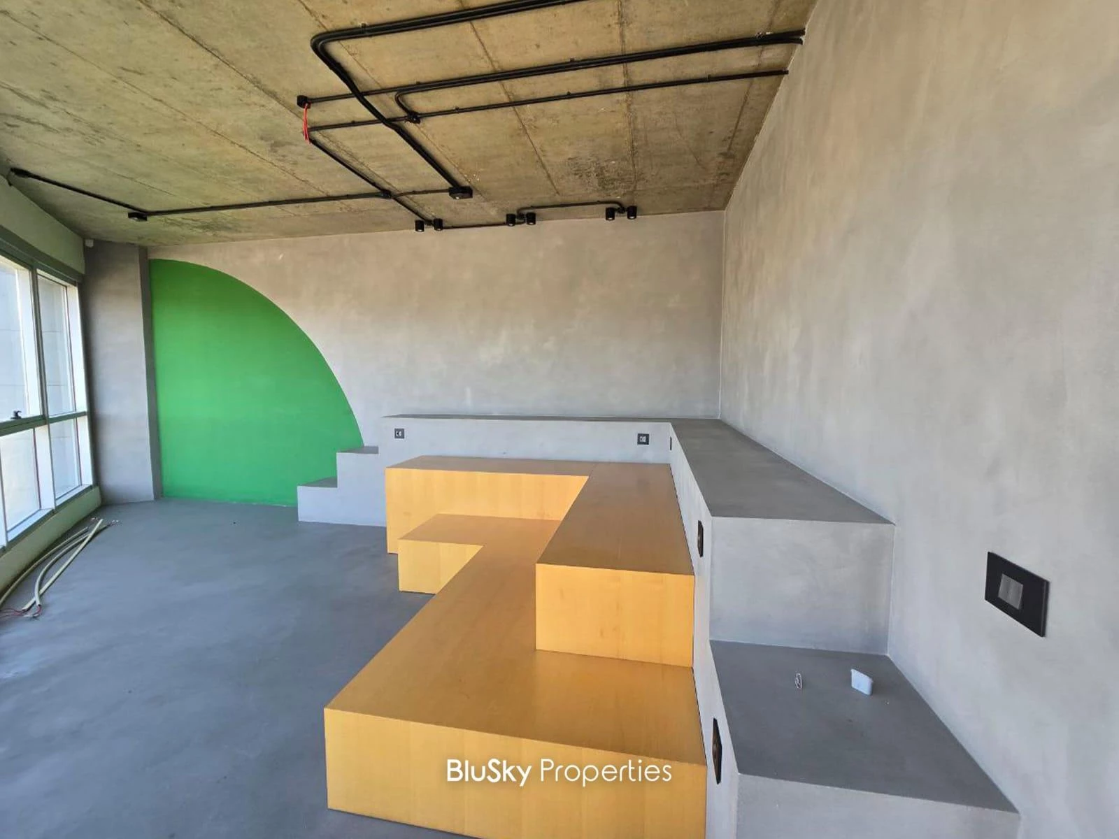 Office 350m² Terrace for Rent in Sin El Fil — photo 5