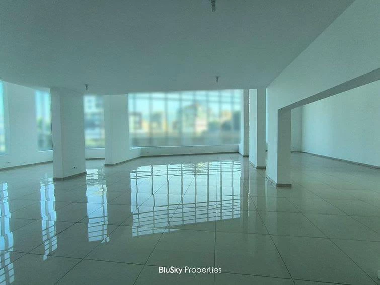 Office 500m² Duplex for Rent in Sin El Fil — photo 3