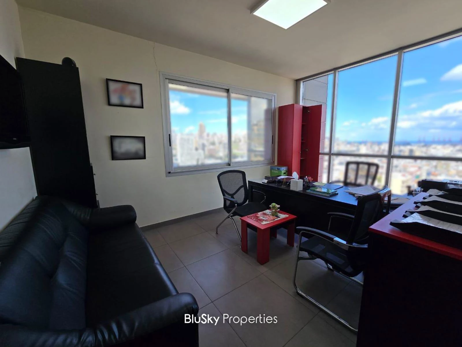 Office 90m² 3 Rooms for Rent in Sin El Fil — الصورة 3