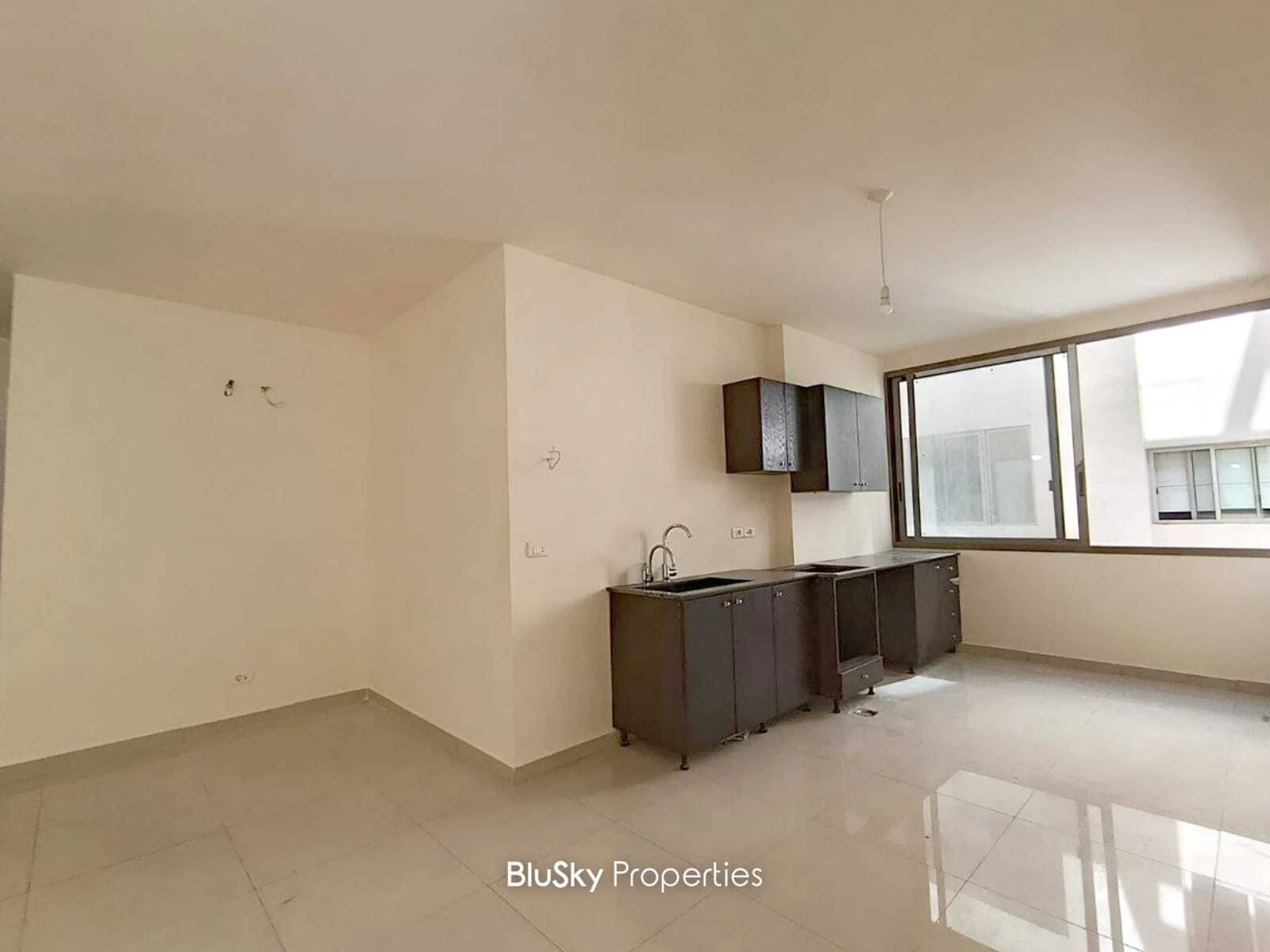 Apartment 125m² Terrace for Rent in Tabarja — الصورة 3