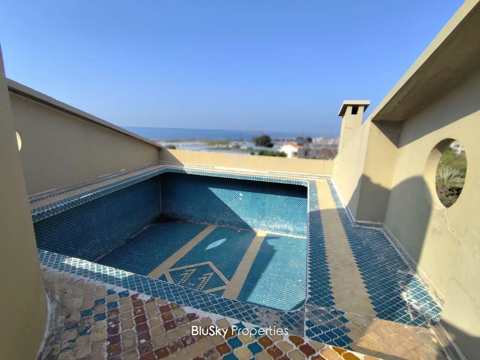 Villa 500m² Sea View for Sale in Tabarja — الصورة 2