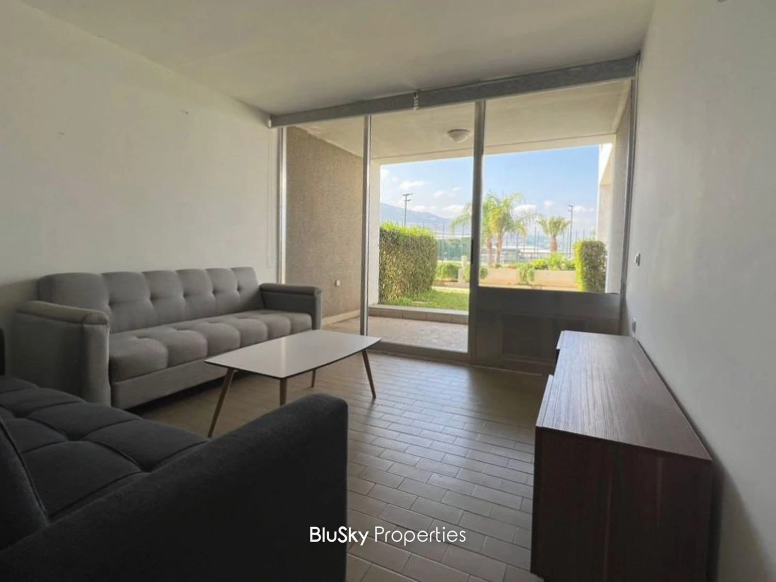 Chalet 60m² Terrace for Sale in Tabarja