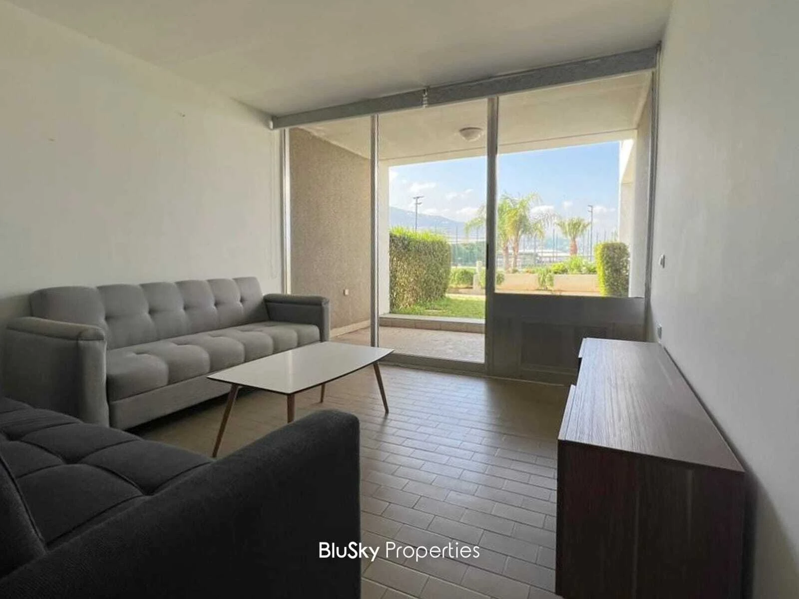 Chalet 70m² Terrace for Sale in Tabarja