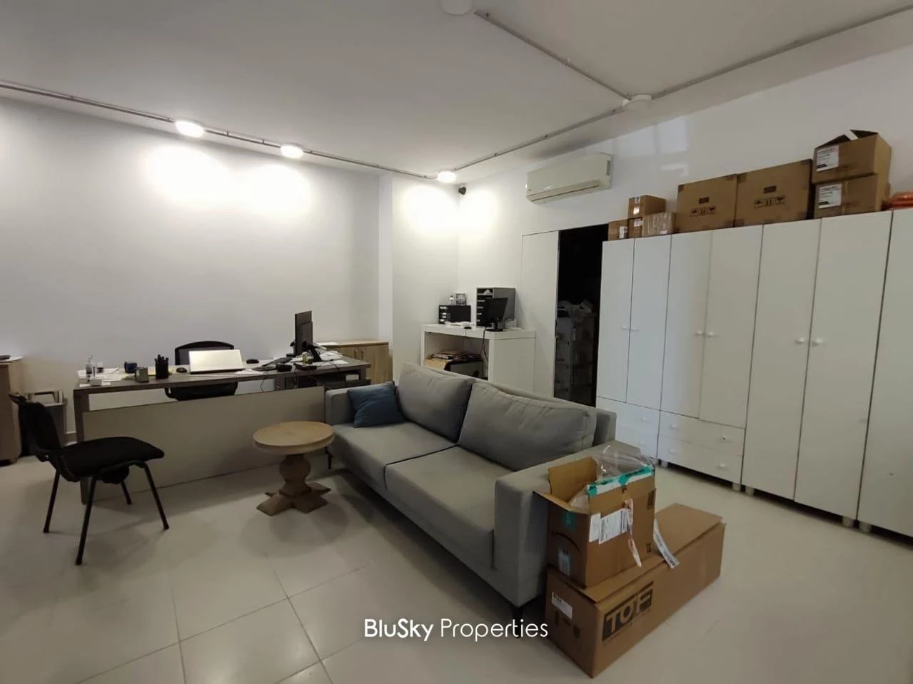 Warehouse 1080m² for Sale in Tilal Ain Saadeh