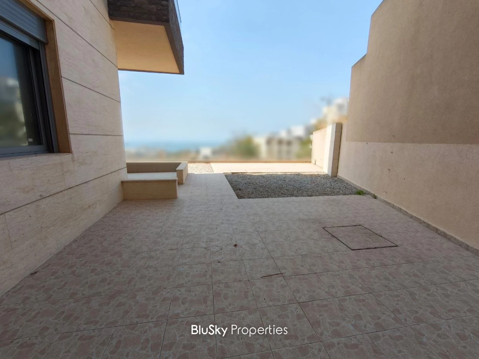Apartment 110m² with Terrace for Sale in Tilal Ain Saadeh — photo 2