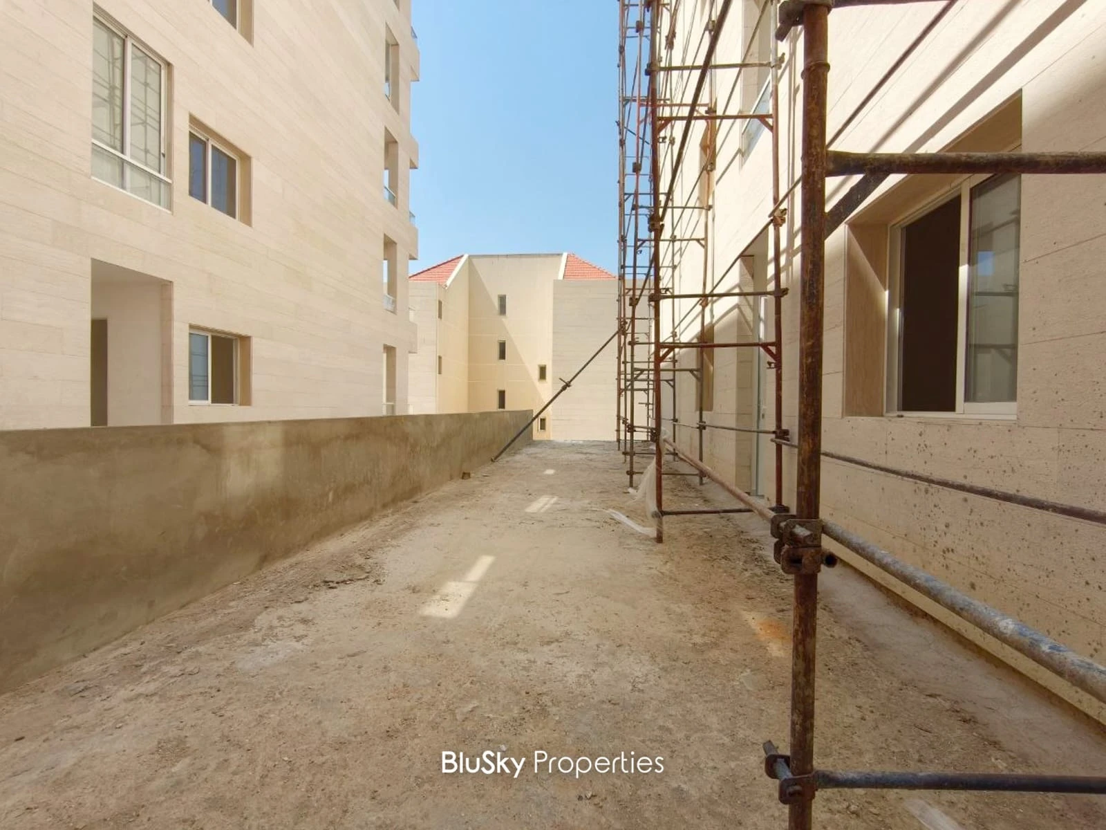 Apartment 115m² with Terrace for Sale in Tilal Ain Saadeh — photo 3