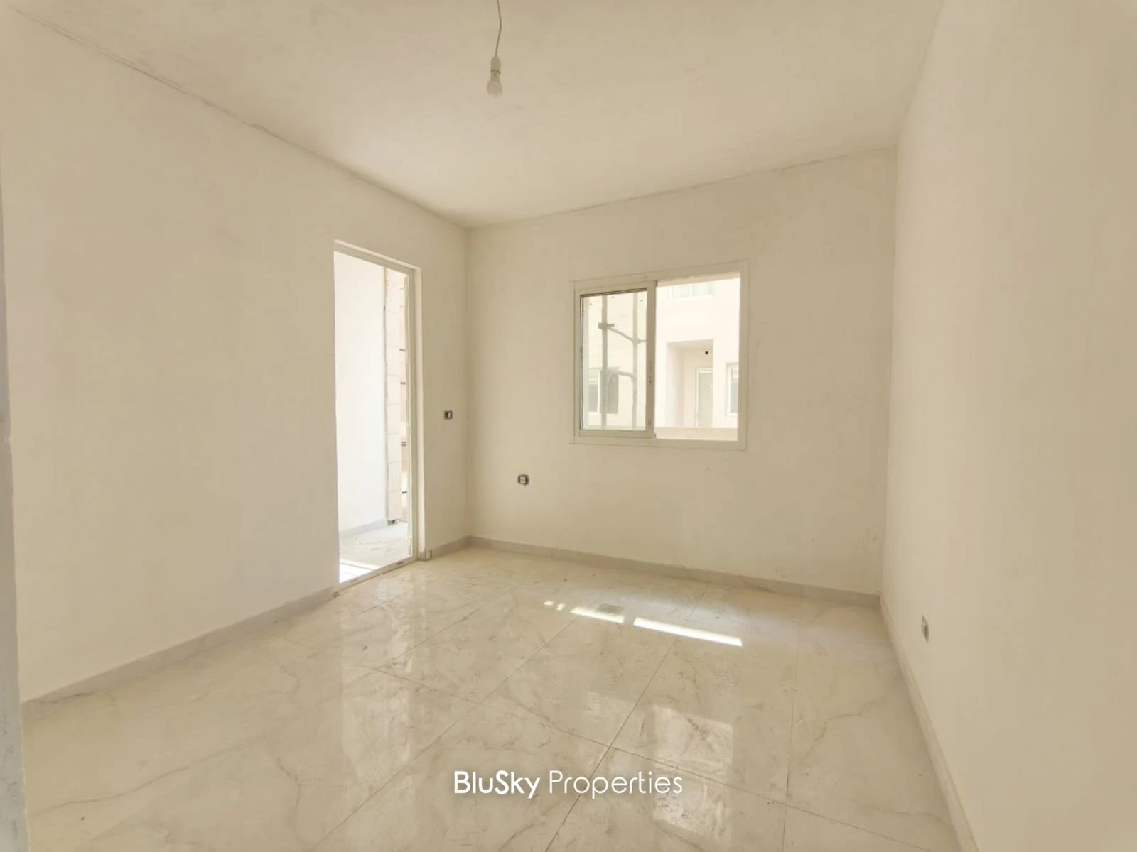 Apartment 115m² with Terrace for Sale in Tilal Ain Saadeh — photo 5