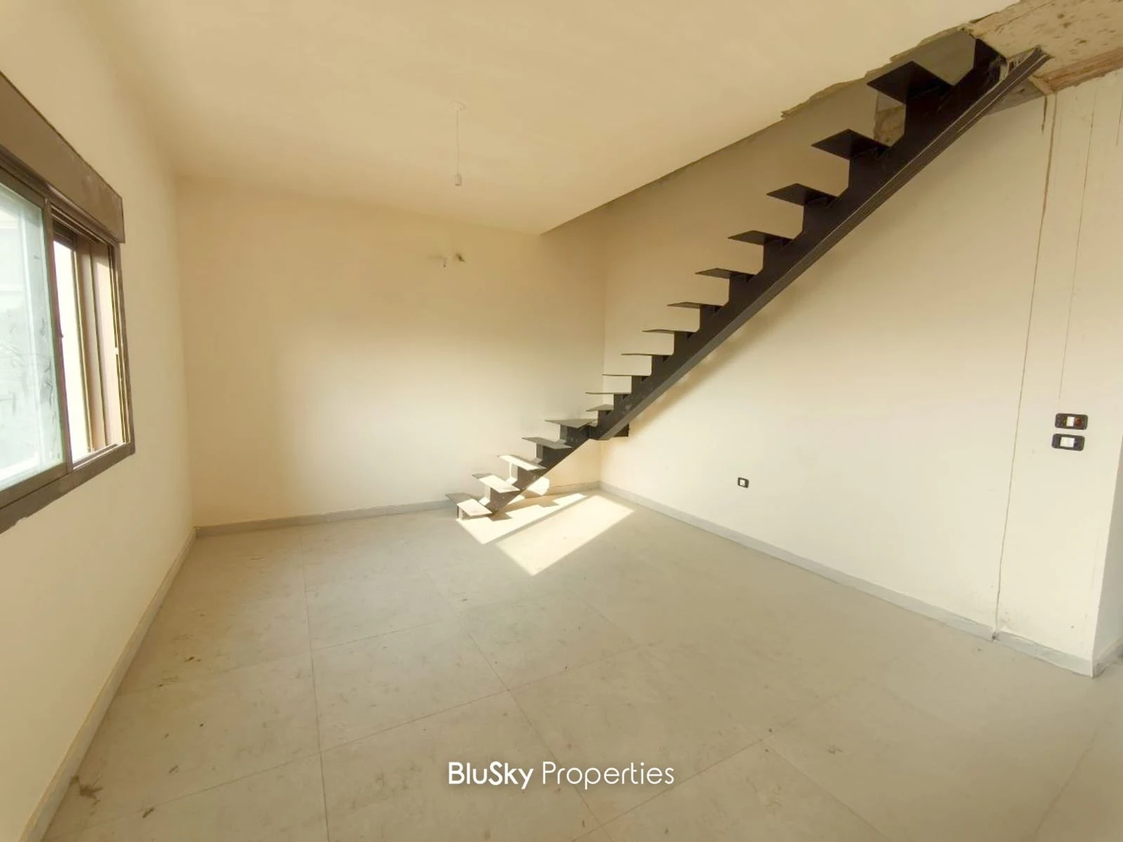 Duplex 280m² with Mountain View for Sale in Tilal Ain Saadeh — photo 2