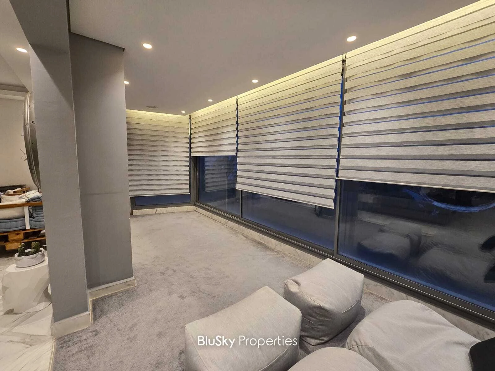 Apartment 210m² Mountain View for Sale in Yarzeh — photo 2