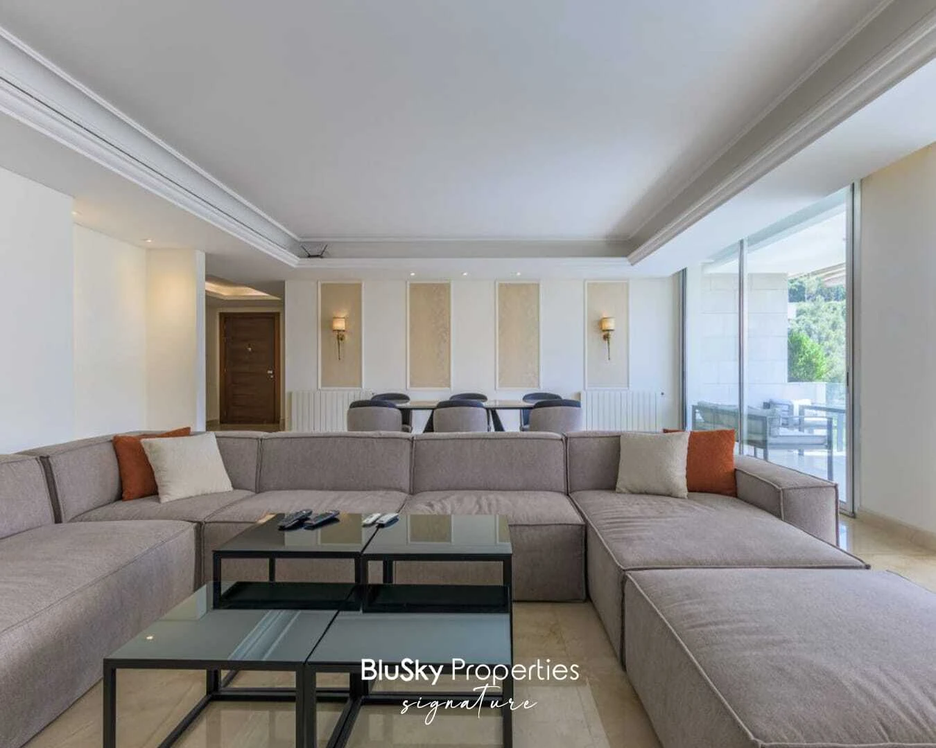 Apartment 270m² Balcony for Rent in Yarzeh — photo 3