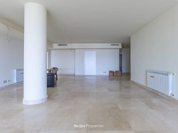 Apartment 330m² Terrace for Sale in Yarzeh — photo 4