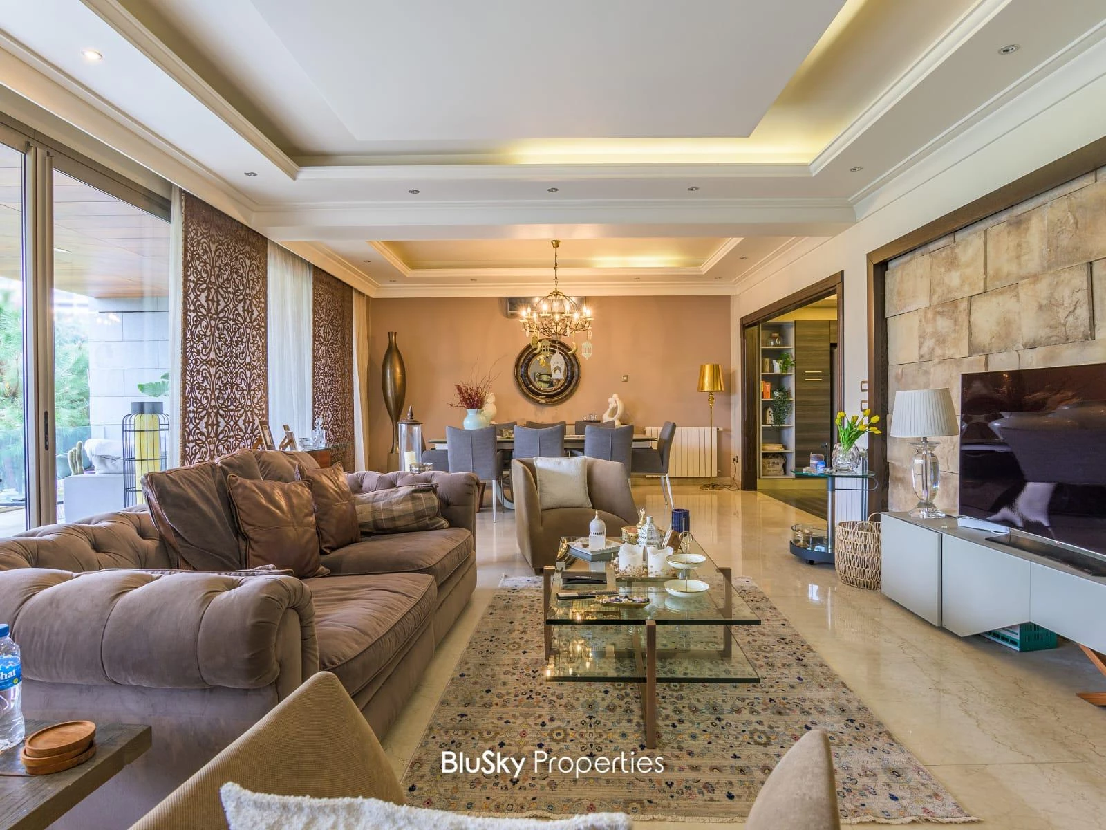 Apartment 450m² Terrace for Sale in Yarzeh