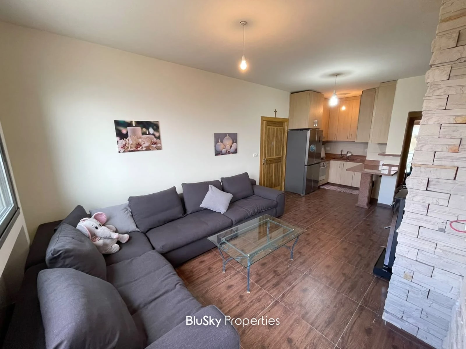 Chalet 115m² with Terrace for Sale or Rent in Zaarour