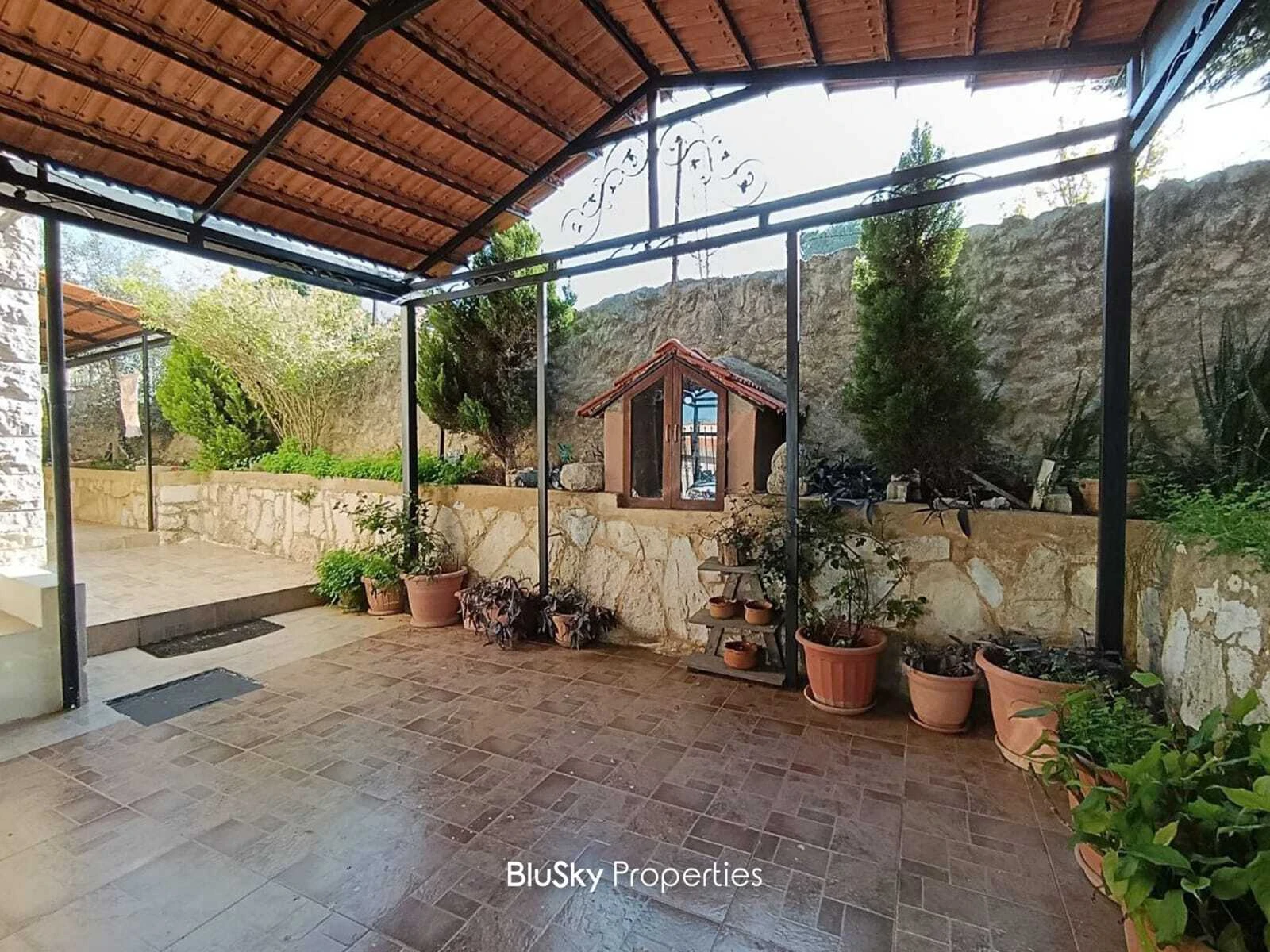Standalone House 180m² Terrace for Sale in Zaaitre — photo 3