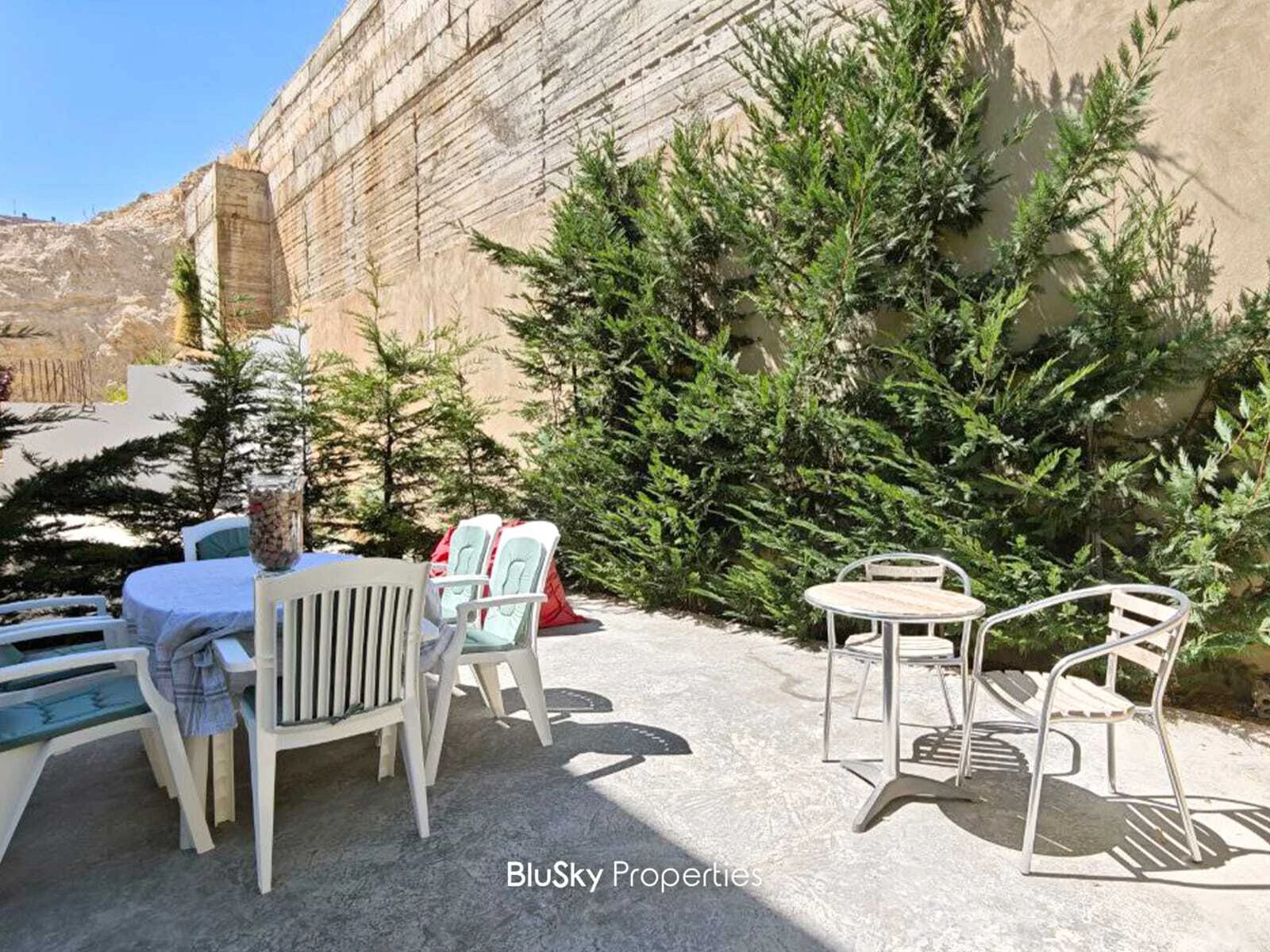 Apartment 95m² Garden for Sale in Zaarour — الصورة 2