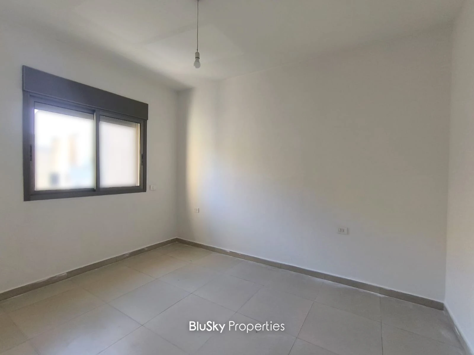Apartment 153m² for Sale in Zalka — photo 2