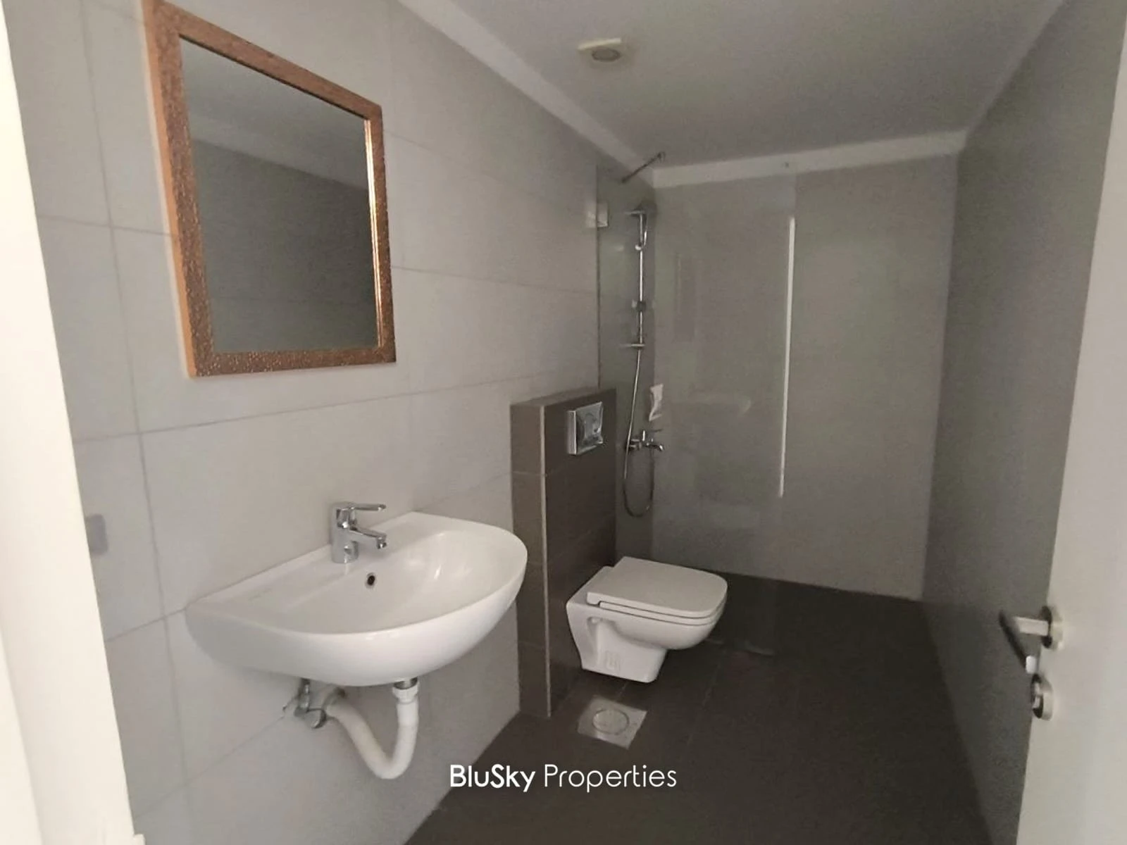 Apartment 153m² for Sale in Zalka — photo 4