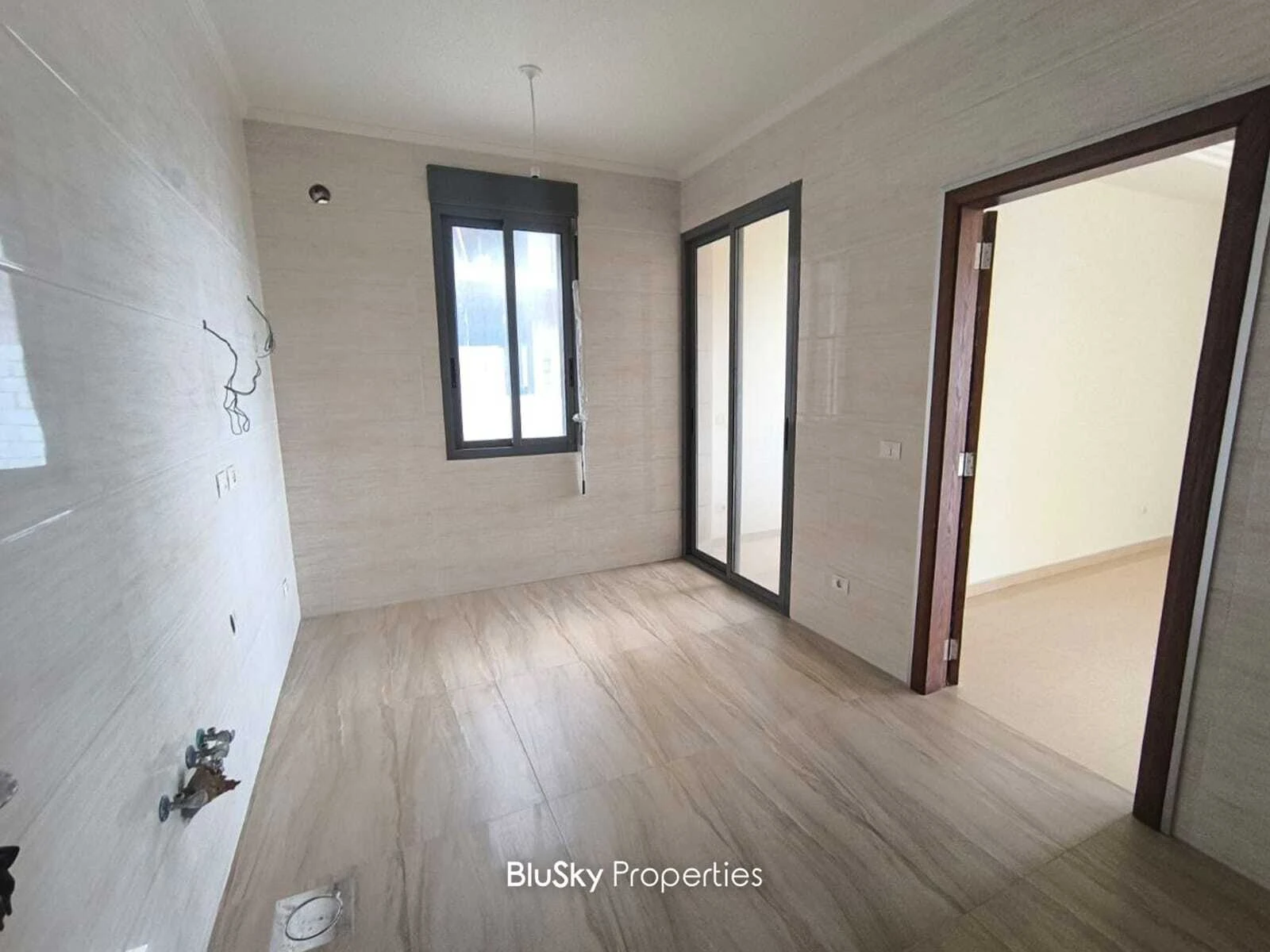 Apartment 170m² for Sale in Zalka — photo 2