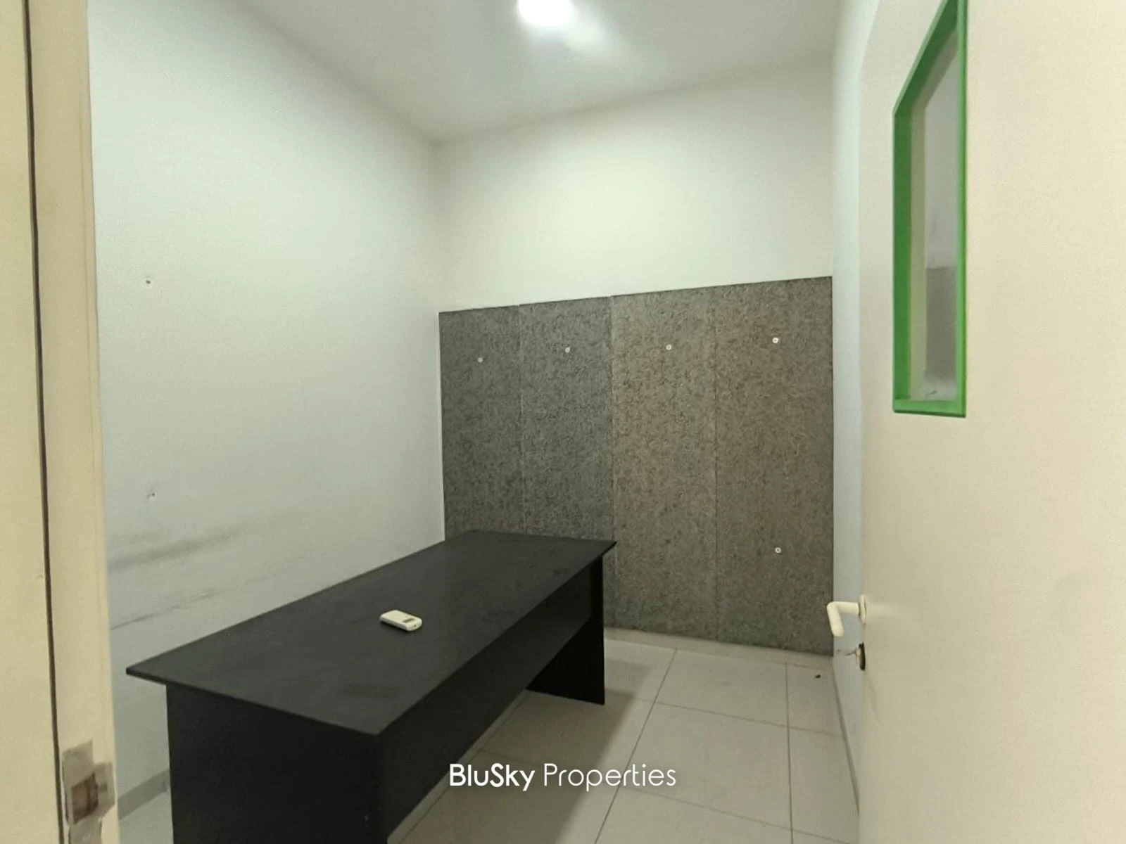 Office 220m² for Rent in Zalka — الصورة 2
