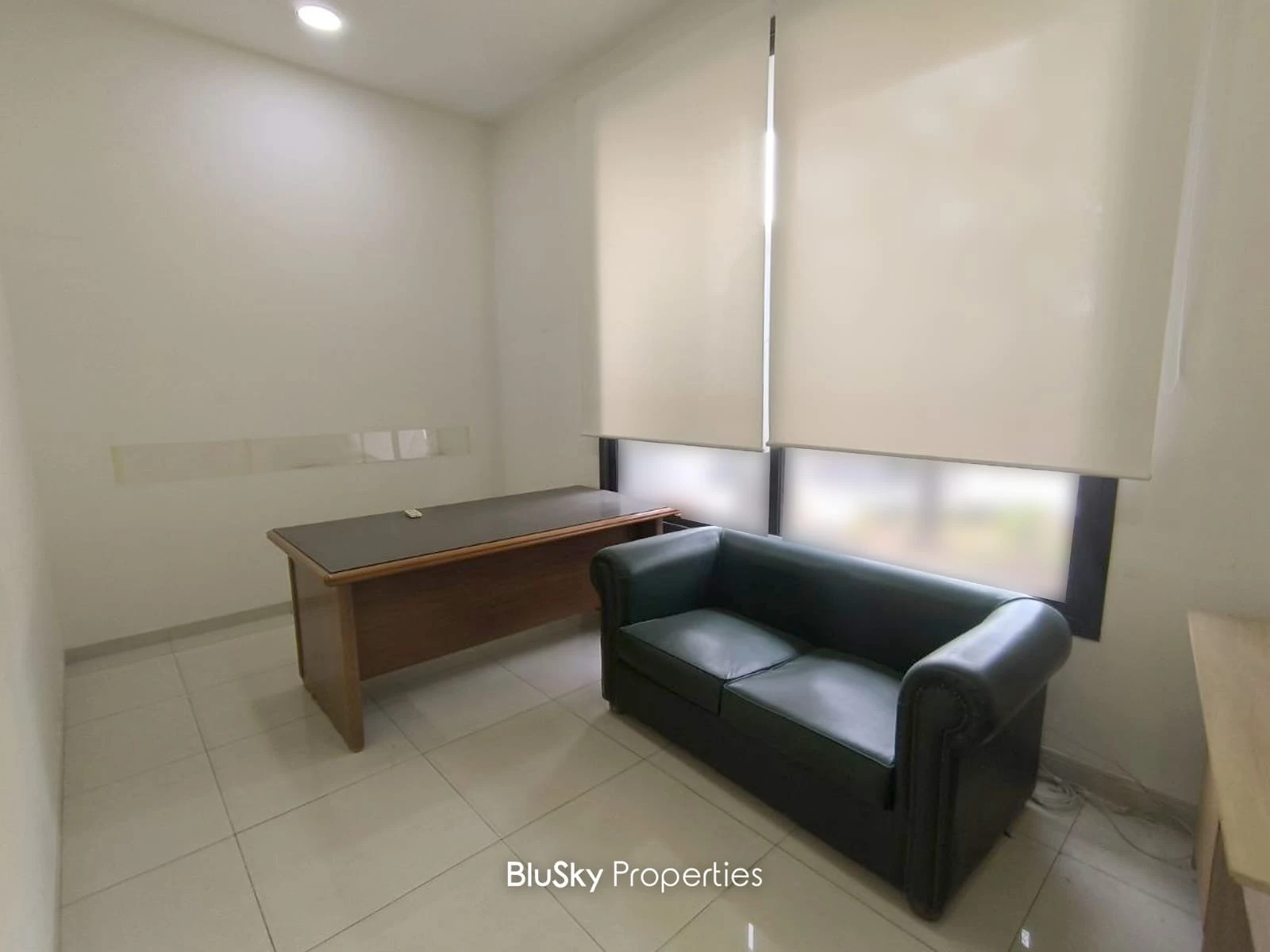 Office 220m² for Rent in Zalka — الصورة 3