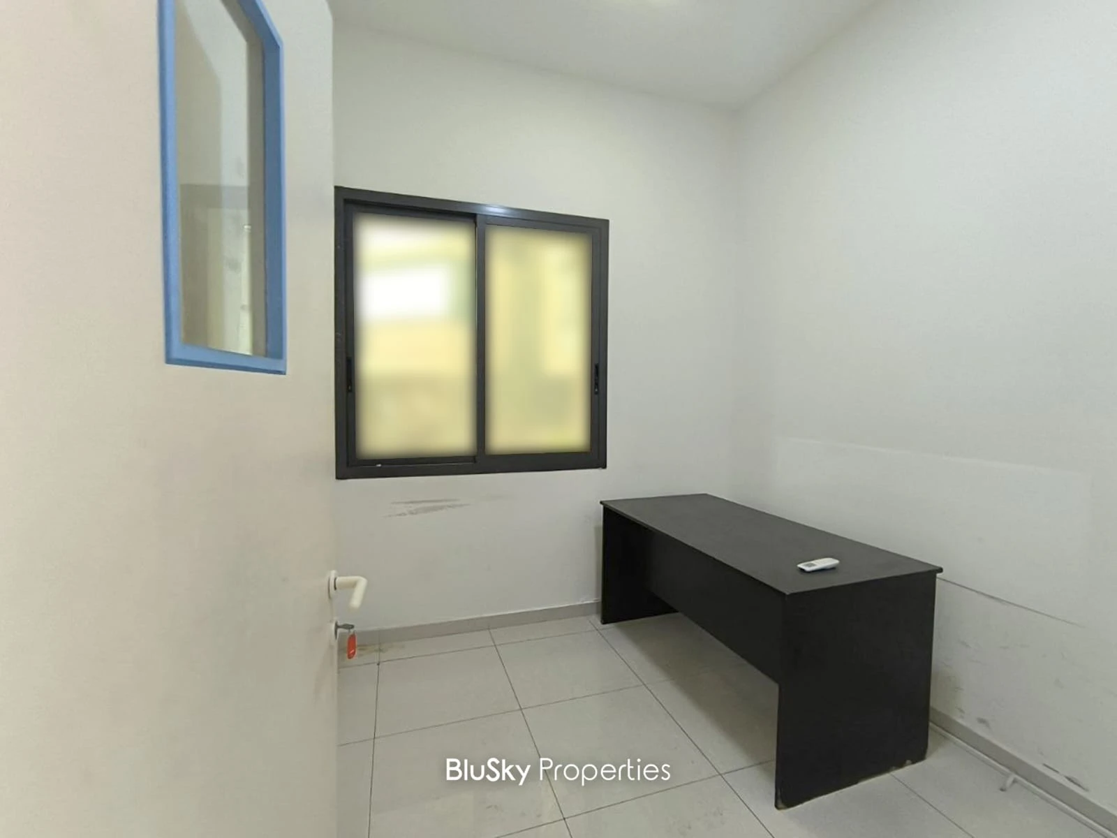 Office 220m² for Rent in Zalka — الصورة 4