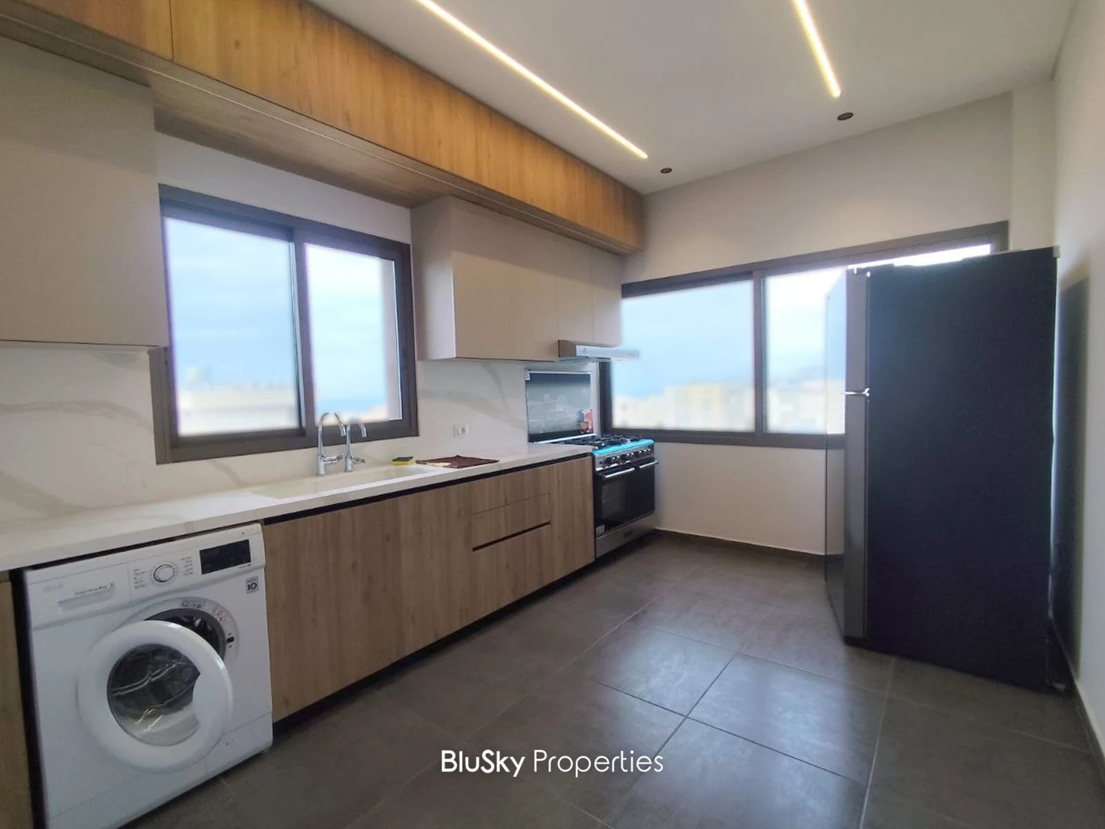 Apartment 155m² with Terrace for Rent in Zouk Mkayel — الصورة 4