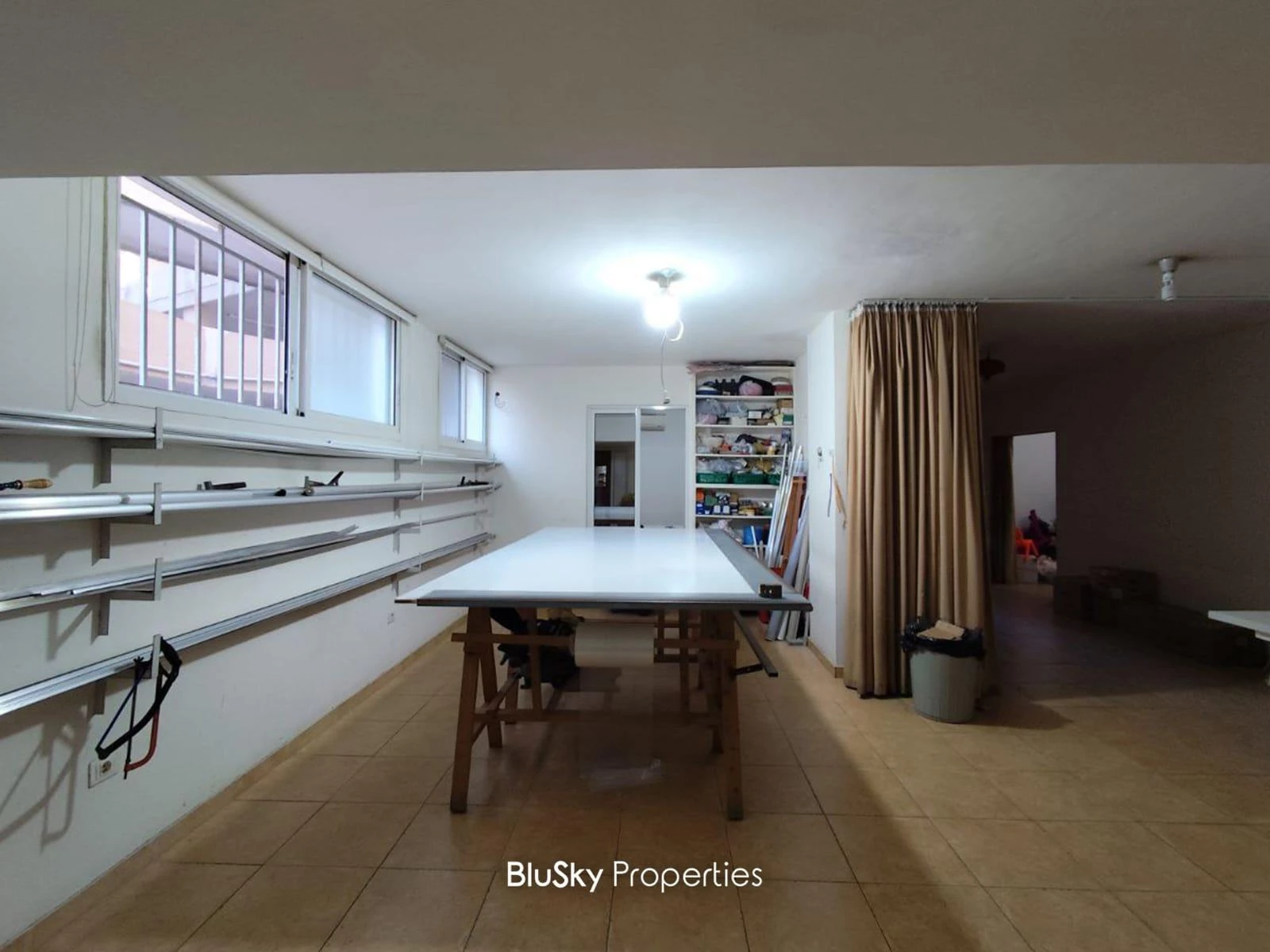 Shop 170m² for Sale in Zouk Mkayel — photo 2