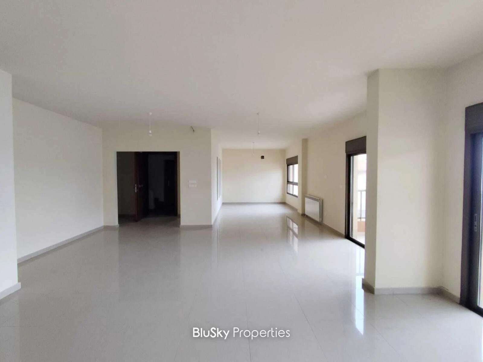 Apartment 230m² with Terrace for Sale in Zouk Mkayel — photo 4