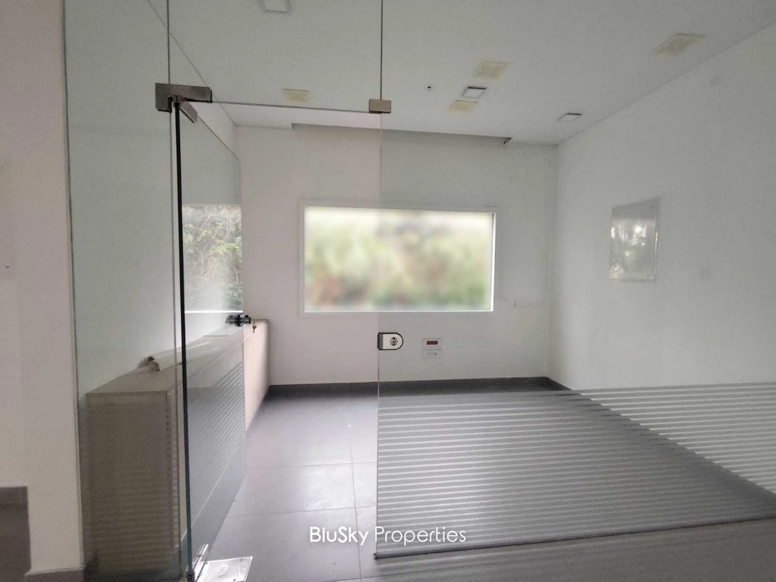 Warehouse Duplex 500m² for Rent in Zouk Mkayel — الصورة 4