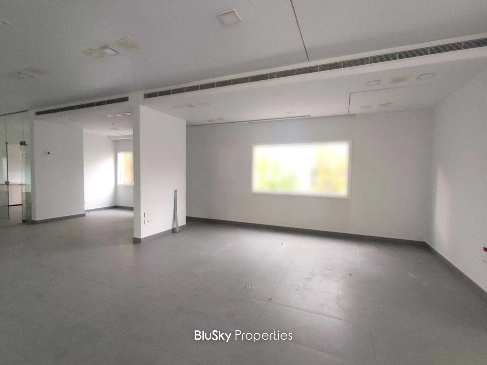Warehouse Duplex 500m² for Rent in Zouk Mkayel — الصورة 5