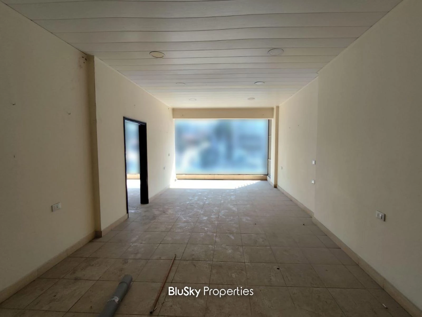 Office 100m² for Rent in Zouk Mosbeh