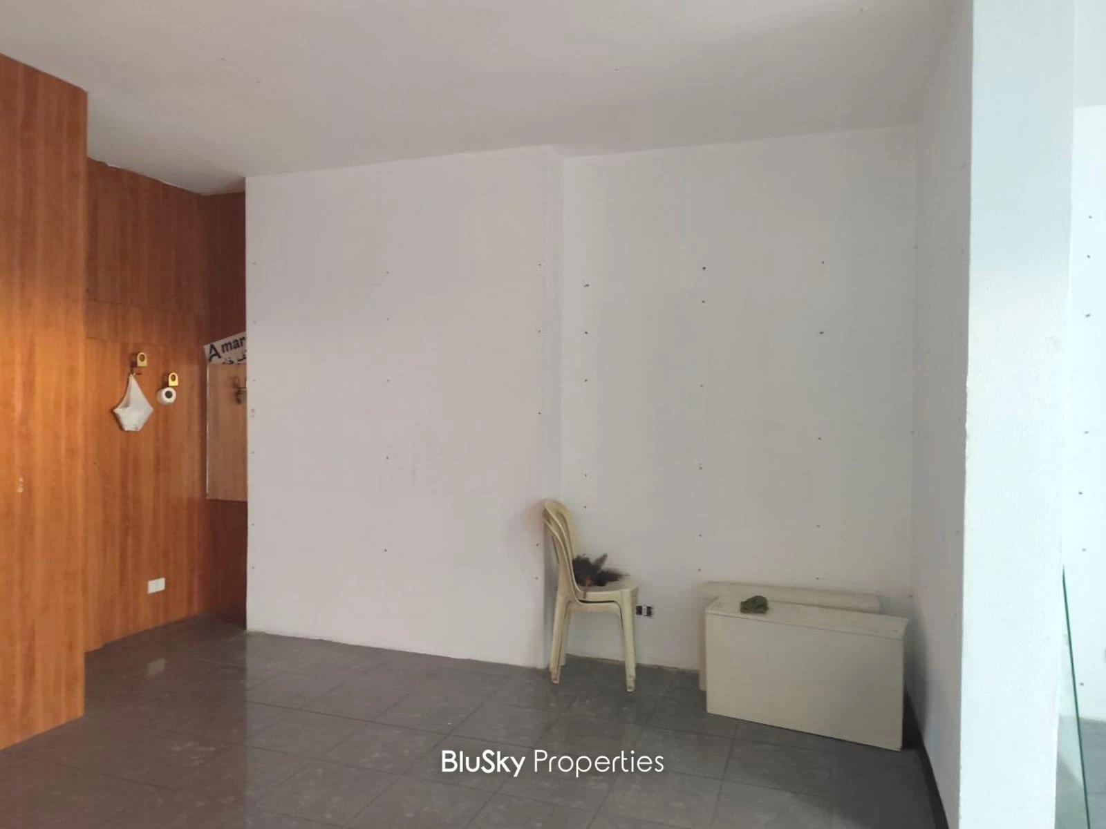 Shop Duplex 100m² for Rent in Zouk Mosbeh — الصورة 2