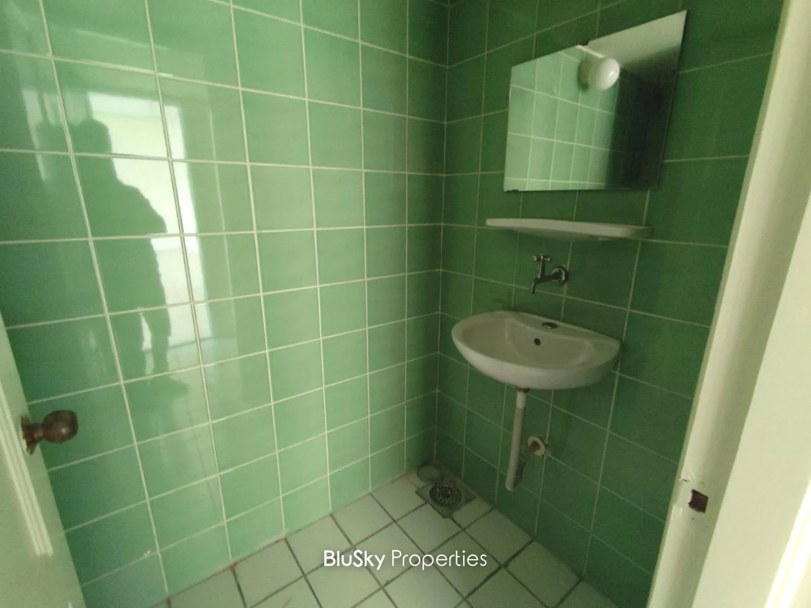Office 120m² for Rent in Zouk Mosbeh — photo 4