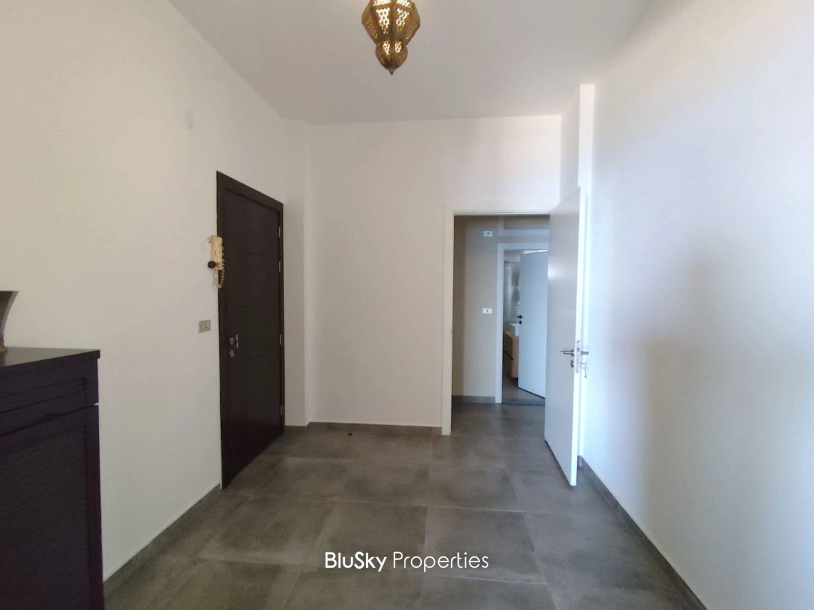 Apartment 125m² with Sea View for Sale or Rent in Zouk Mosbeh — الصورة 2