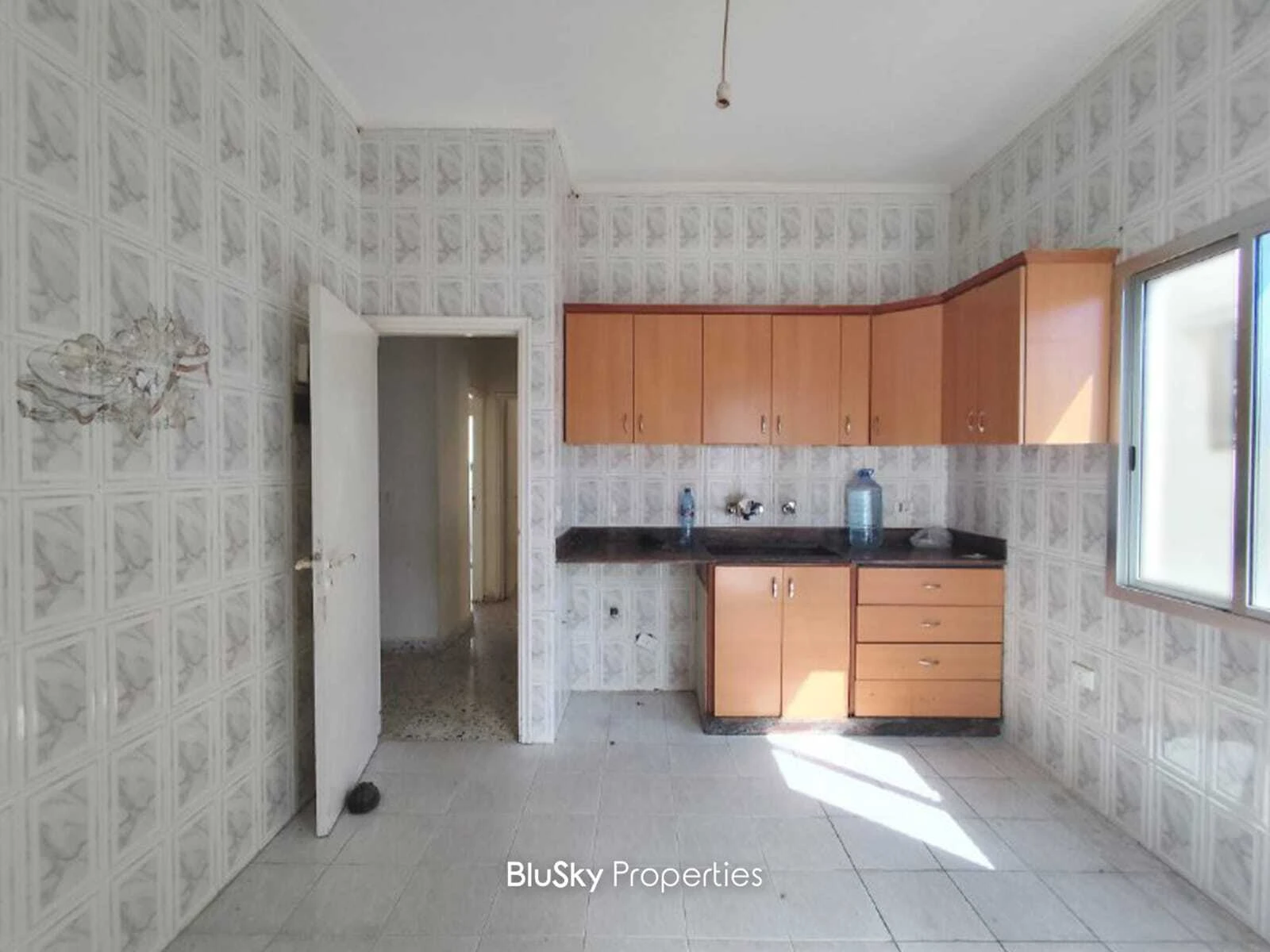 Apartment 130m² for Sale in Zouk Mosbeh — photo 2