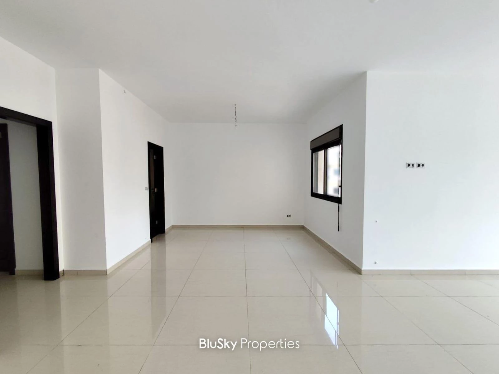 Apartment 175m² for Sale in Zouk Mosbeh — photo 3